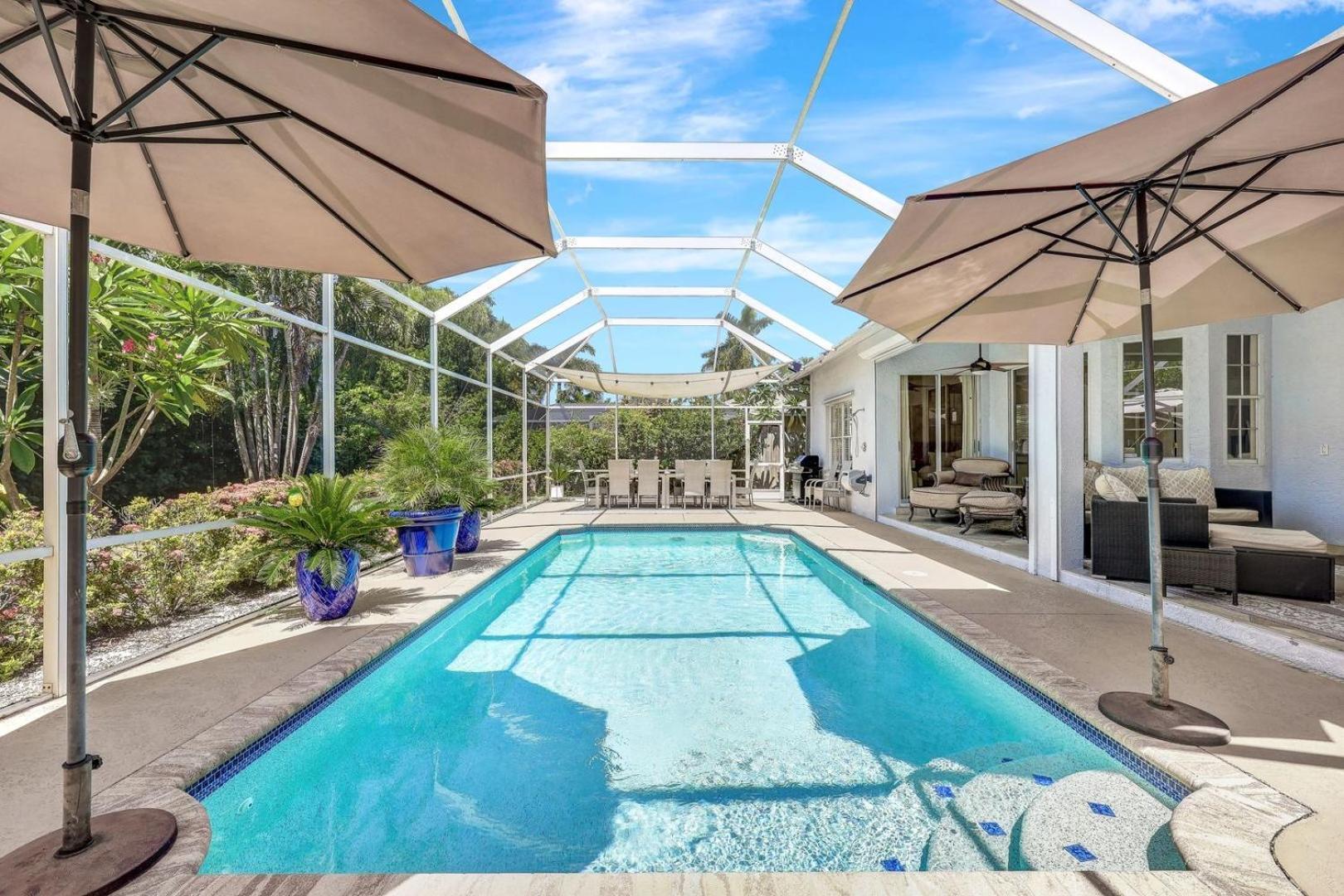 Lux Family 3 Bedroom With Pool Villa Walk To Beach And Mercato North North Naples エクステリア 写真