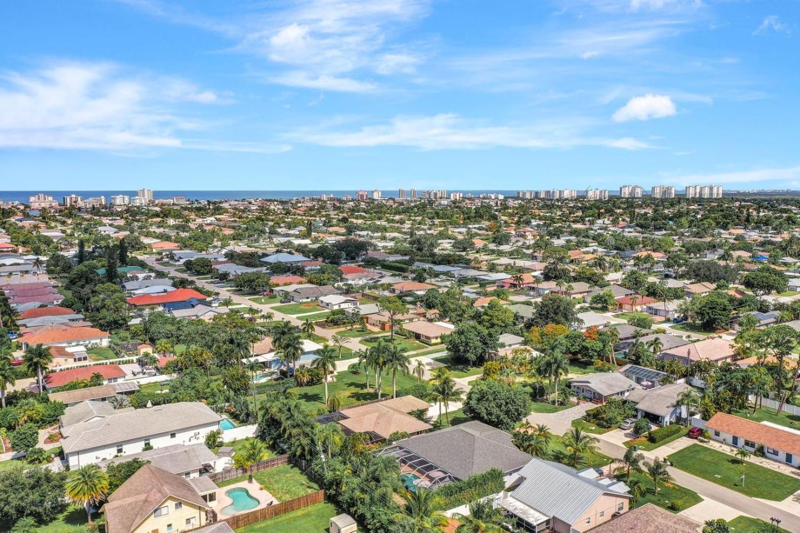 Lux Family 3 Bedroom With Pool Villa Walk To Beach And Mercato North North Naples エクステリア 写真